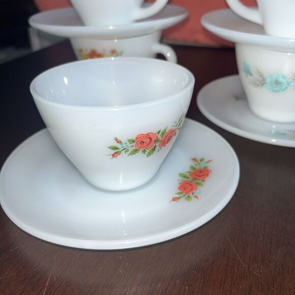 11pc ANCHOR HOCKING FIRE KING  CUPS & SAUCERS Boutonnière Tea Rose Bonnie Blue - Picture 4 of 9